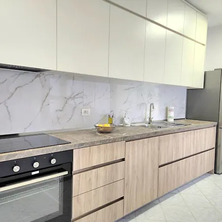 Comfort * ティラナ