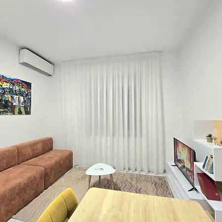 Rustic Center Vibes Apartment